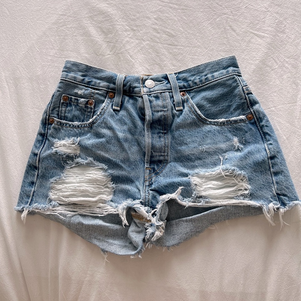 Levi shorts 501
